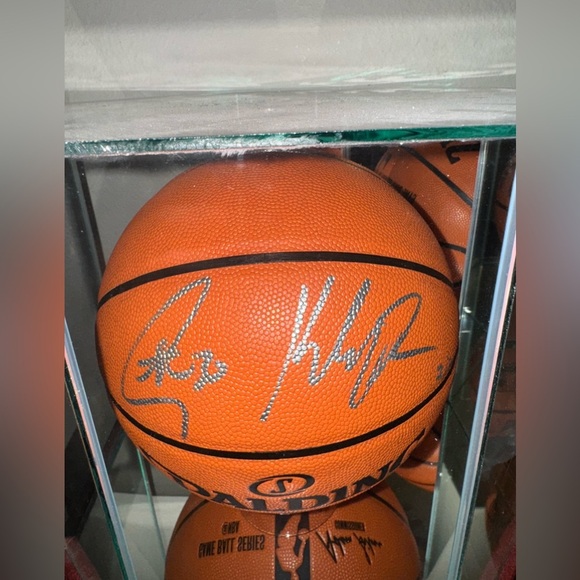 Golden State Stephen Curry & Klay Thompson Signed Basketball 2/30 made case/coa - Picture 2 of 16